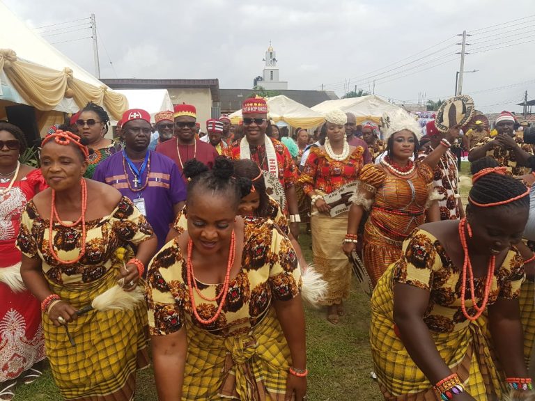 Celebration of “Uwaji”,Coronation of Chiefs by Eze Okpoko 1 of “Obi Eziokwu” palace, Ijegun Ijeododo(Photos).